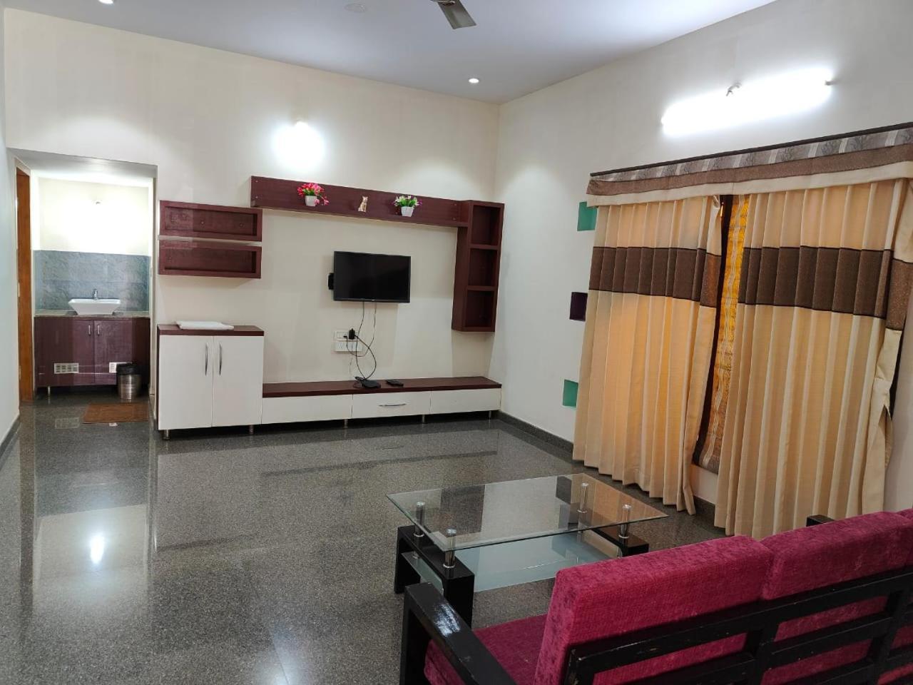 Nandan Home Stay Mysore Eksteriør billede